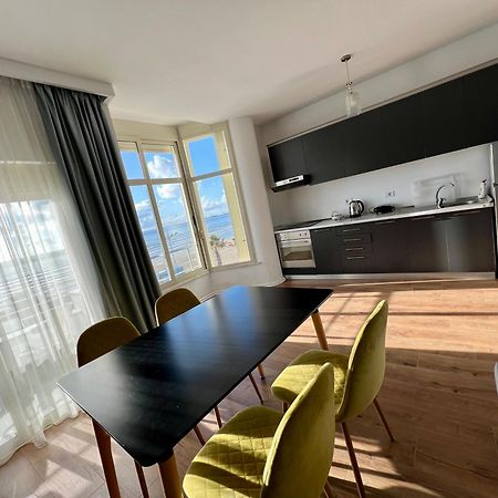 דורס Wave Beachfront Apartments מראה חיצוני תמונה