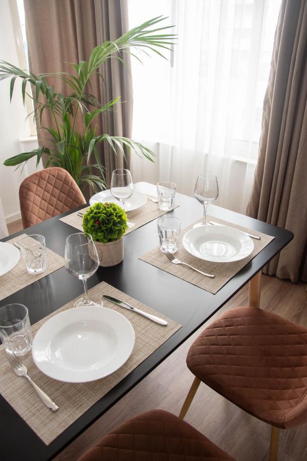 דורס Wave Beachfront Apartments מראה חיצוני תמונה