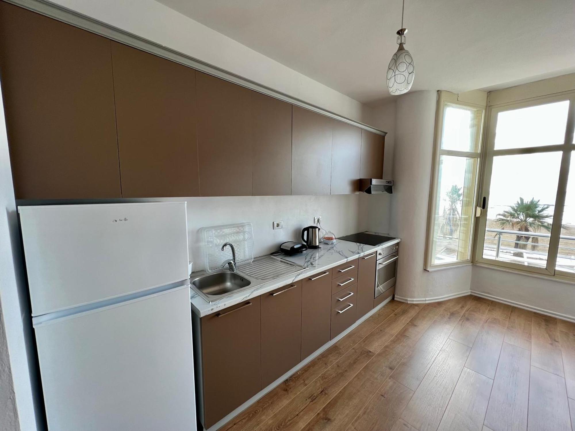 דורס Wave Beachfront Apartments מראה חיצוני תמונה