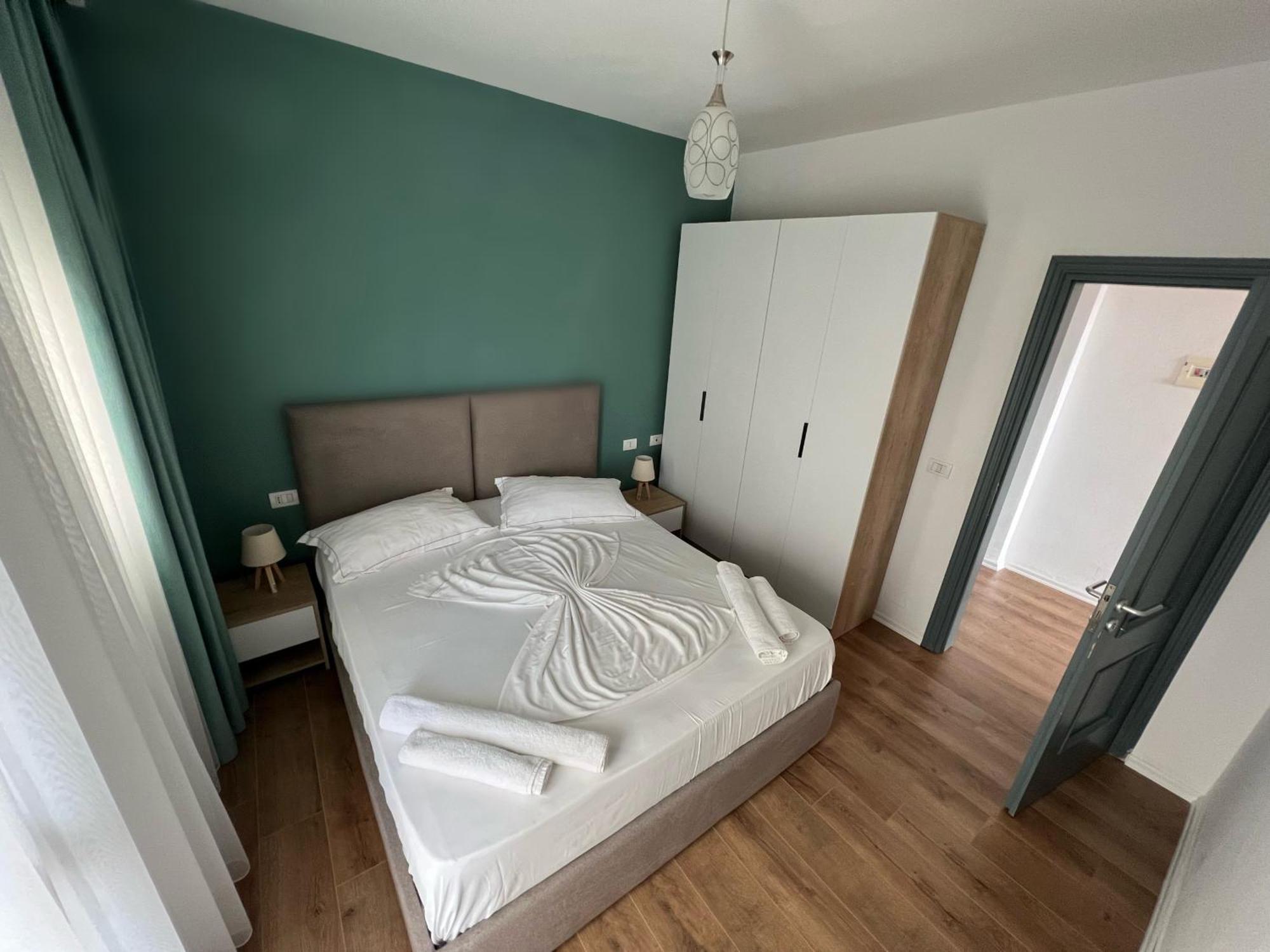 דורס Wave Beachfront Apartments מראה חיצוני תמונה